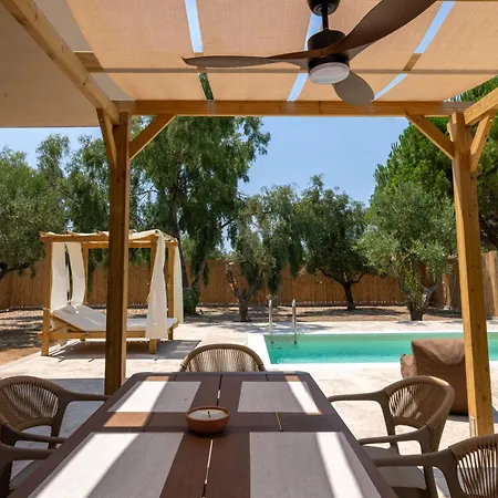 Terra Elea Luxury Pool Aura *