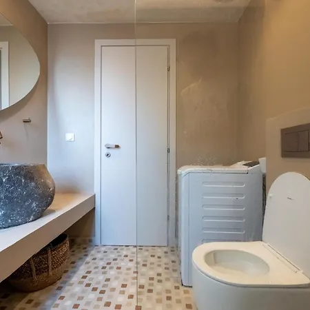 Terra Elea Luxury Pool Aura